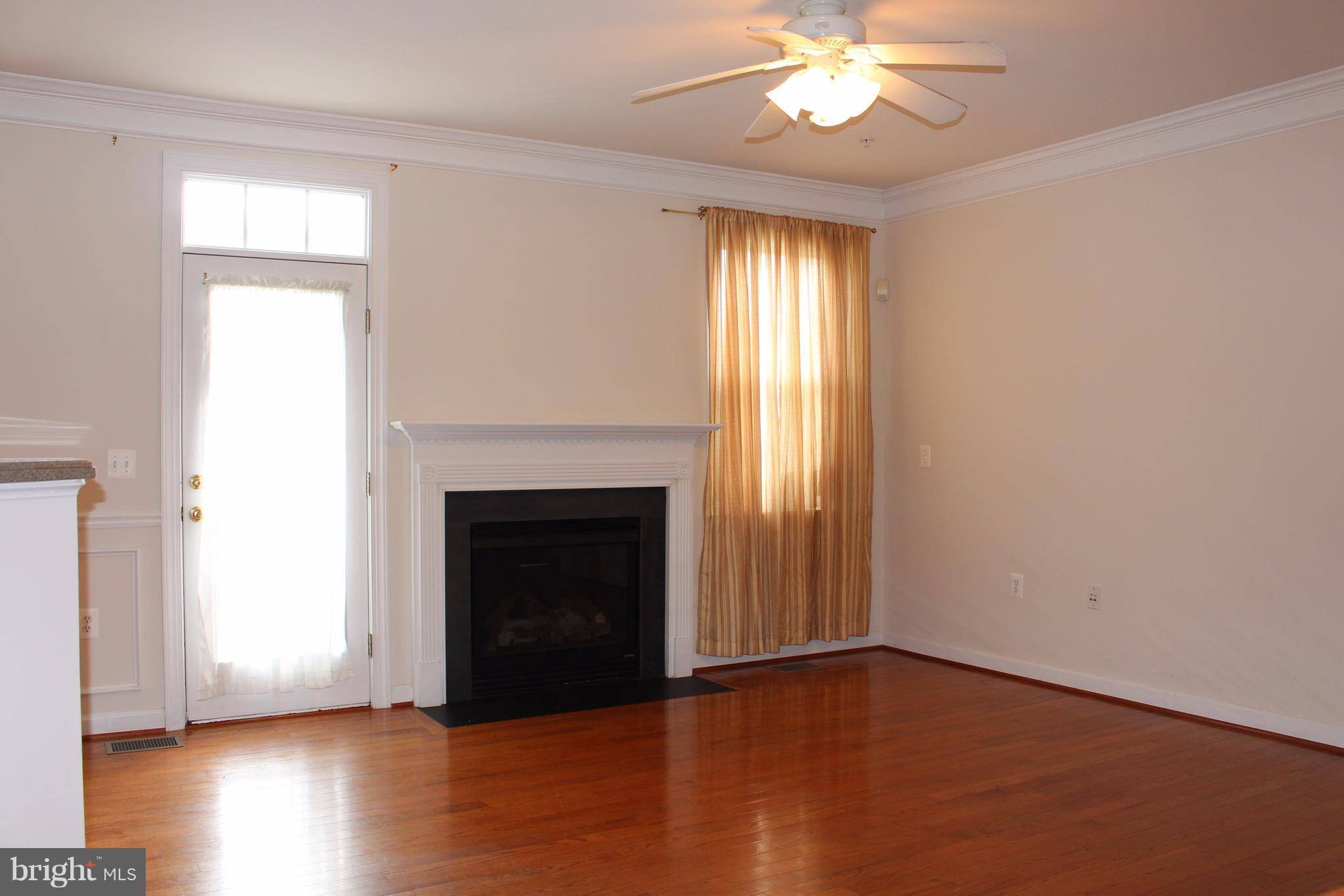 Herndon, VA 20171,13659 VENTURI LN #185