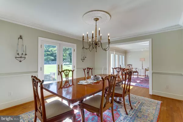 Mclean, VA 22101,6519 SUNNY HILL CT