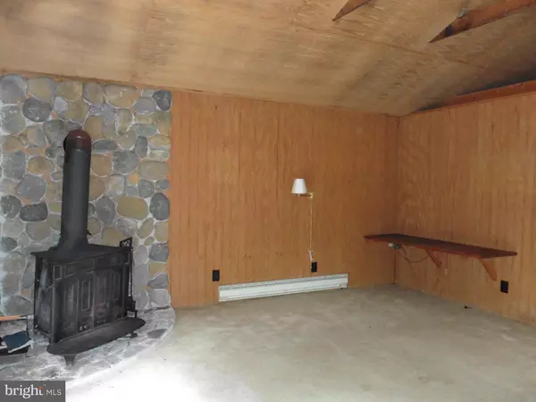 Hedgesville, WV 25427,0 SHORT MOUNTAIN RD