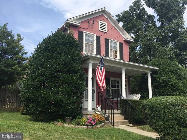 202 MAIN STREET E, Berryville, VA 22611