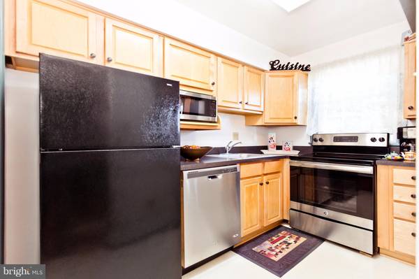 Arlington, VA 22204,2902 13TH ST S #2201