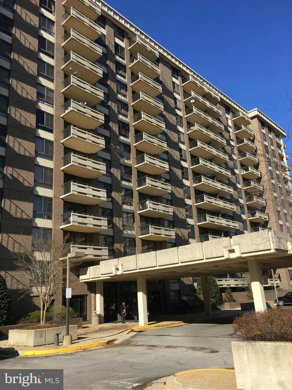 1808 OLD MEADOW RD #112, Mclean, VA 22102