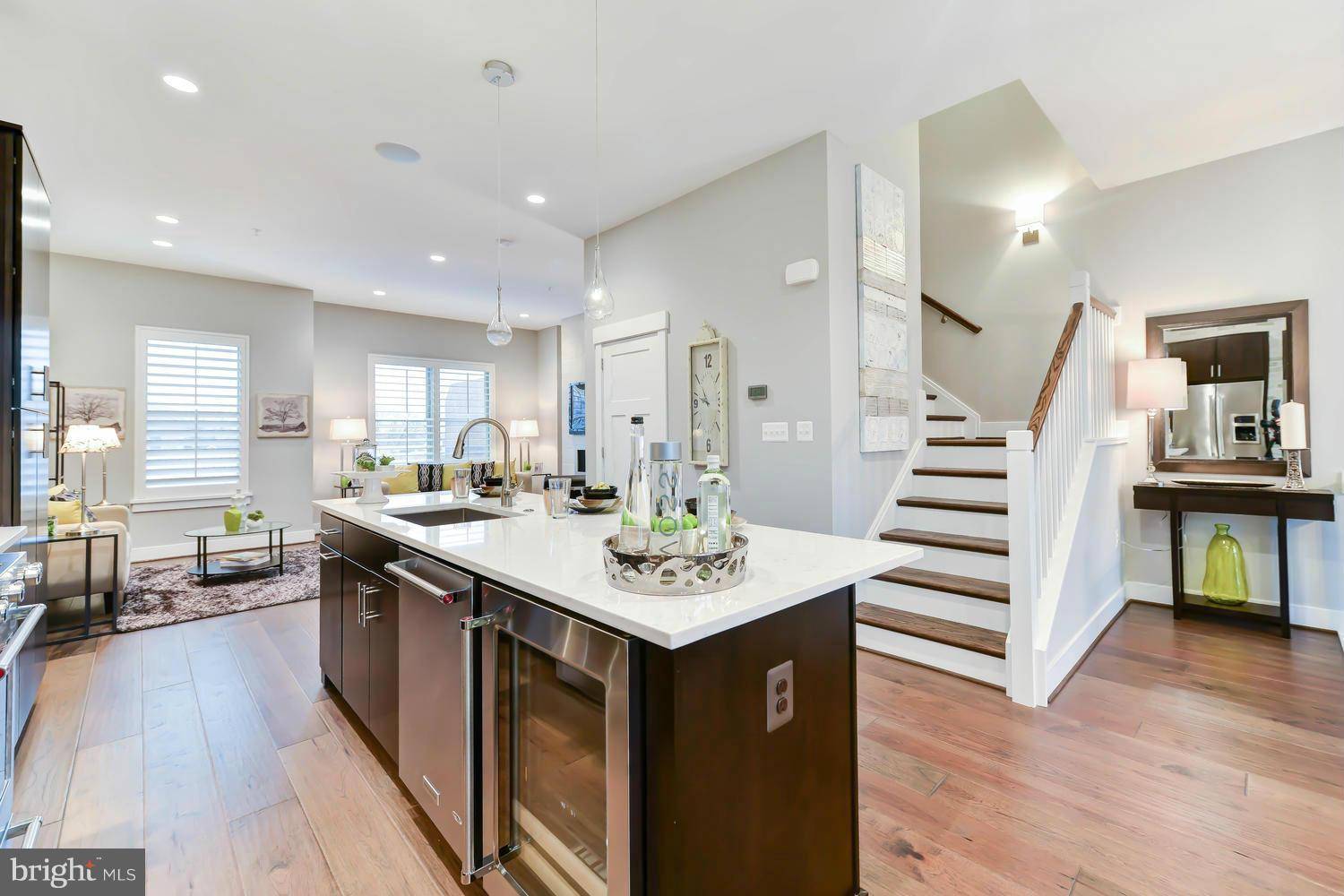 Herndon, VA 20170,711 MONROE ST #16