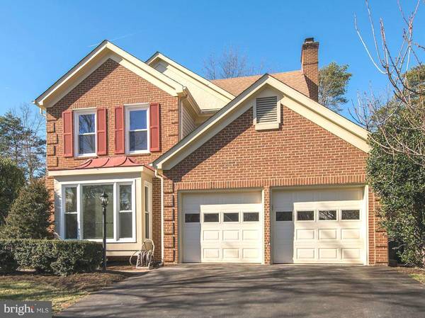 5202 BRAYWOOD DR, Centreville, VA 20120