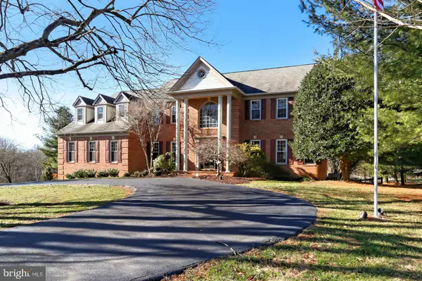 7330 WOLF RUN SHOALS RD, Fairfax Station, VA 22039