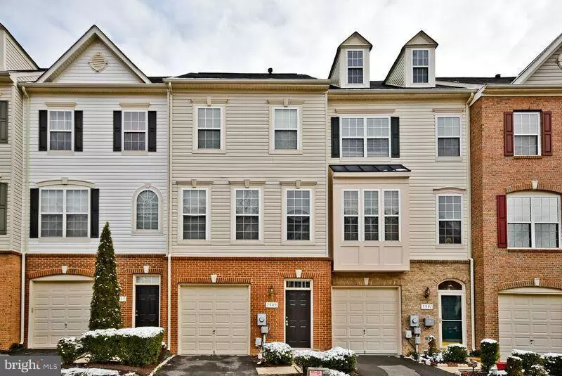 7589 GREAT SWAN CT, Alexandria, VA 22306