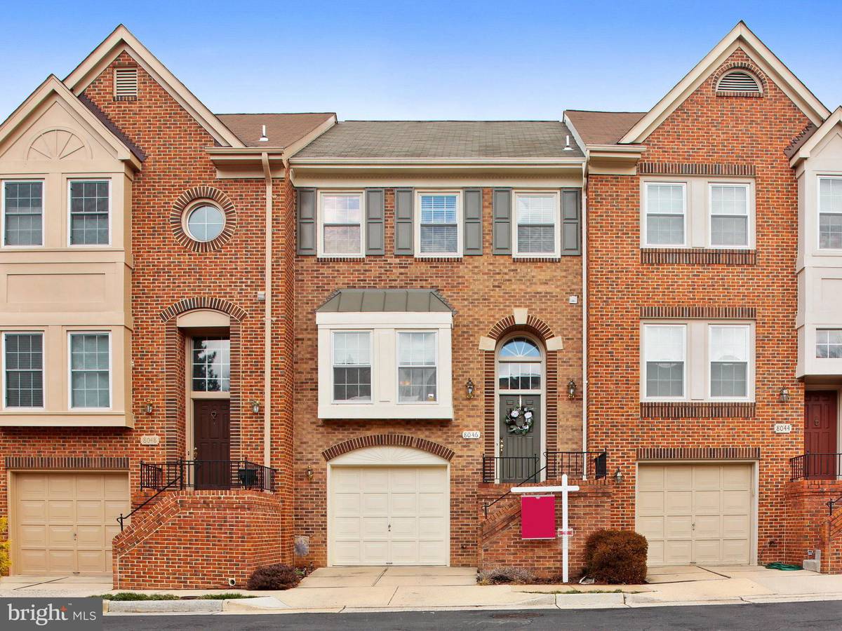 Vienna, VA 22182,8046 MERRY OAKS CT