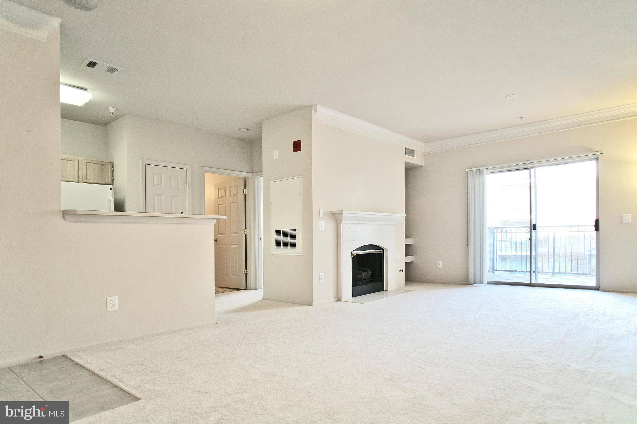 Mclean, VA 22102,1570 SPRING GATE DR #7205