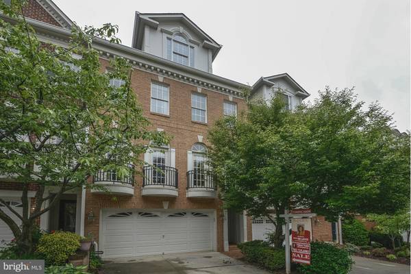 7714 SPOLETO LN #54, Mclean, VA 22102