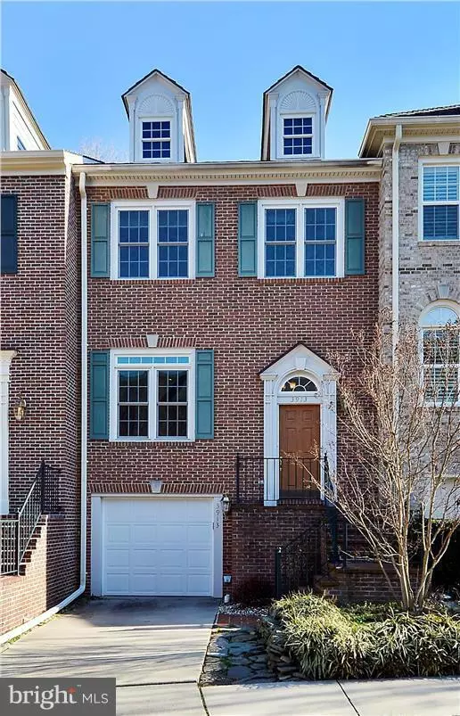 Falls Church, VA 22041,3913 BARCROFT MEWS CT