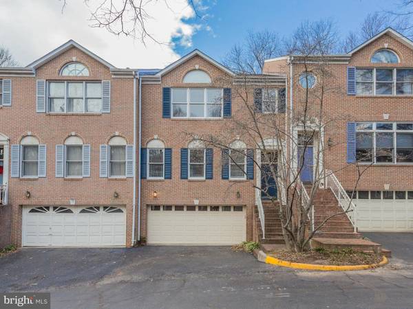 2912 OAKTON CREST PL, Vienna, VA 22181