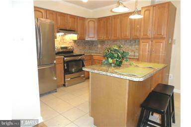 Reston, VA 20191,2388 SOUTHGATE SQ