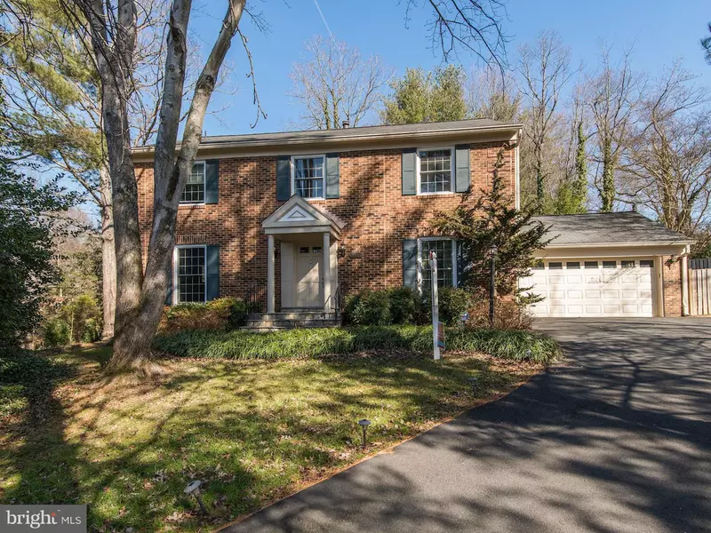 5827 BENT TWIG RD, Mclean, VA 22101