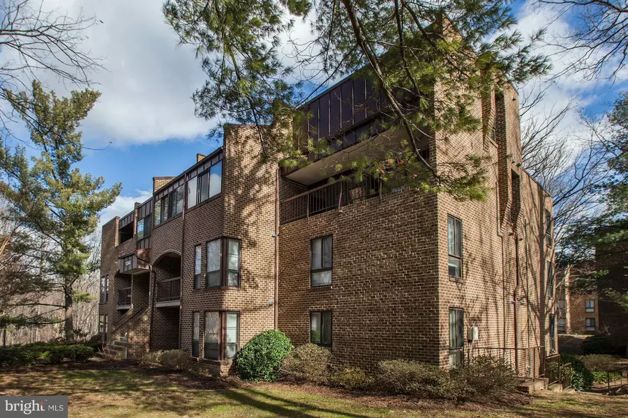 11248 CHESTNUT GROVE SQ #352, Reston, VA 20190