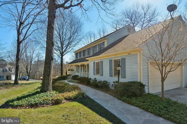 Oakton, VA 22124,10853 MEADOW POND LN