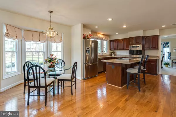 Fairfax Station, VA 22039,6326 BARSKY CT