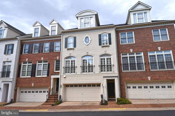 7404 SENECA RIDGE DR, Mclean, VA 22102