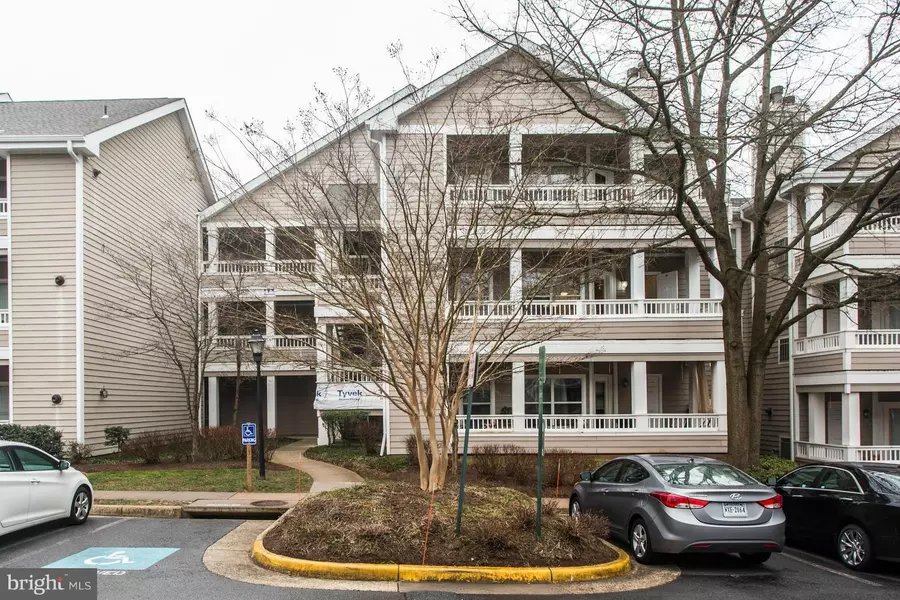 14313 CLIMBING ROSE WAY #206, Centreville, VA 20121