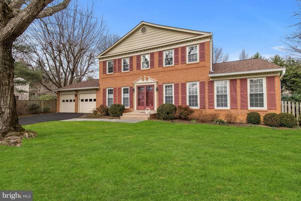 8004 LEWINSVILLE RD, Mclean, VA 22102