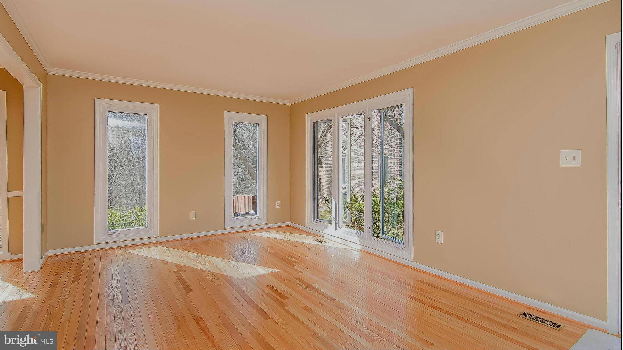 Burke, VA 22015,9677 MASON BLUFF CT