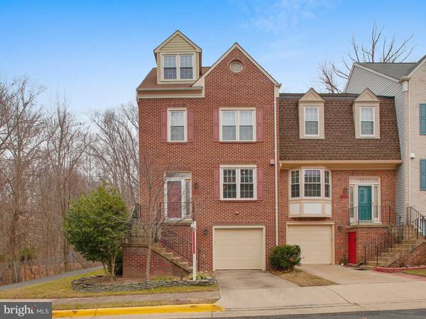 8116 SQUIRREL RUN RD, Springfield, VA 22152