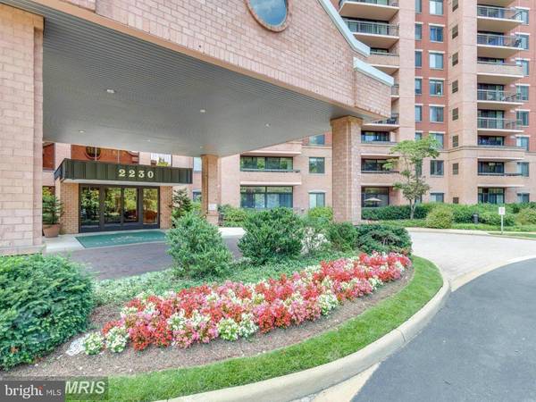 2230 GEORGE C MARSHALL DR #1114, Falls Church, VA 22043