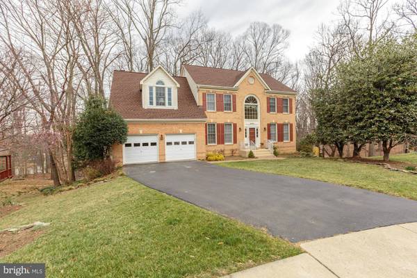 5600 UPLAND WOODS DR, Alexandria, VA 22310