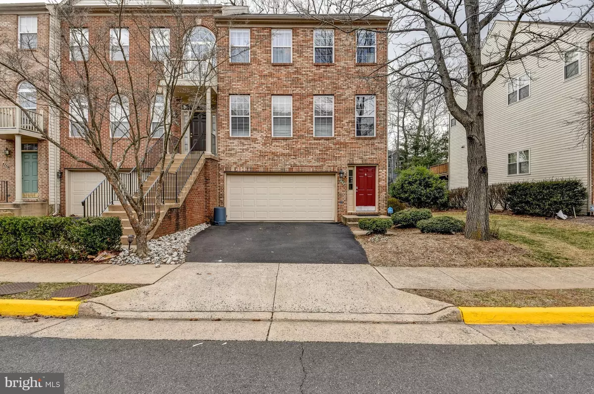 Fairfax, VA 22033,4226 TRUMBO CT