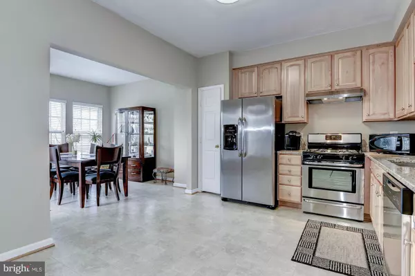 Lorton, VA 22079,8081 HORSESHOE COTTAGE CIR