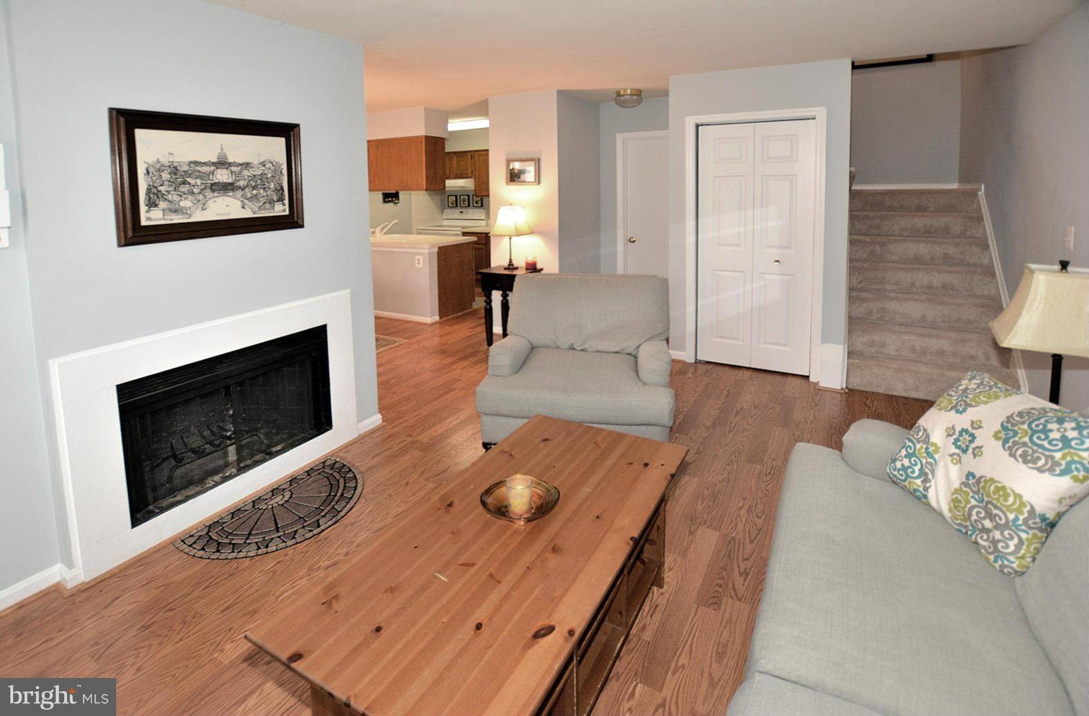 Centreville, VA 20121,6004 SUNSET RIDGE CT