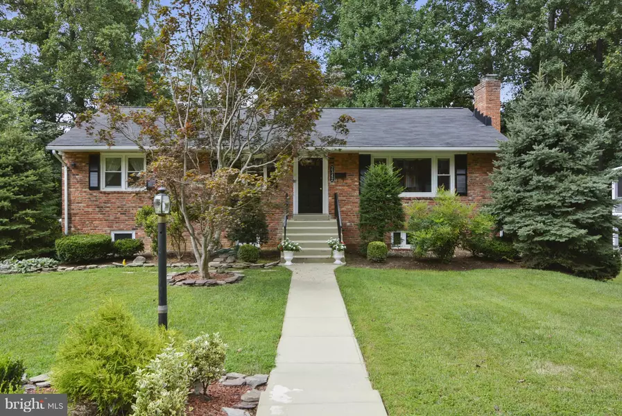 2342 BARBOUR RD, Falls Church, VA 22043