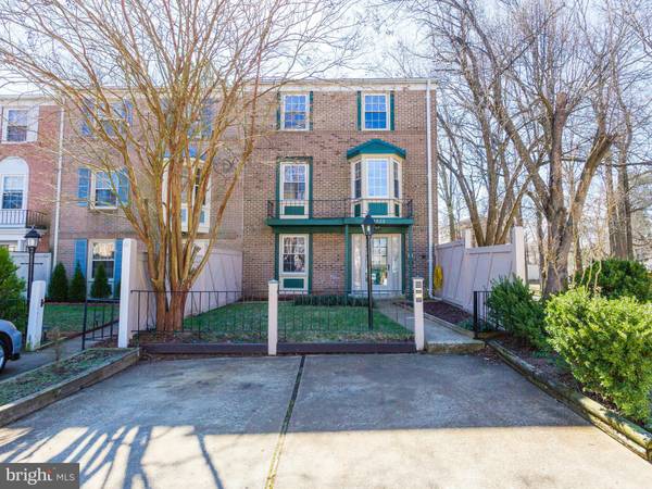 4523 ARENDALE SQ, Alexandria, VA 22309