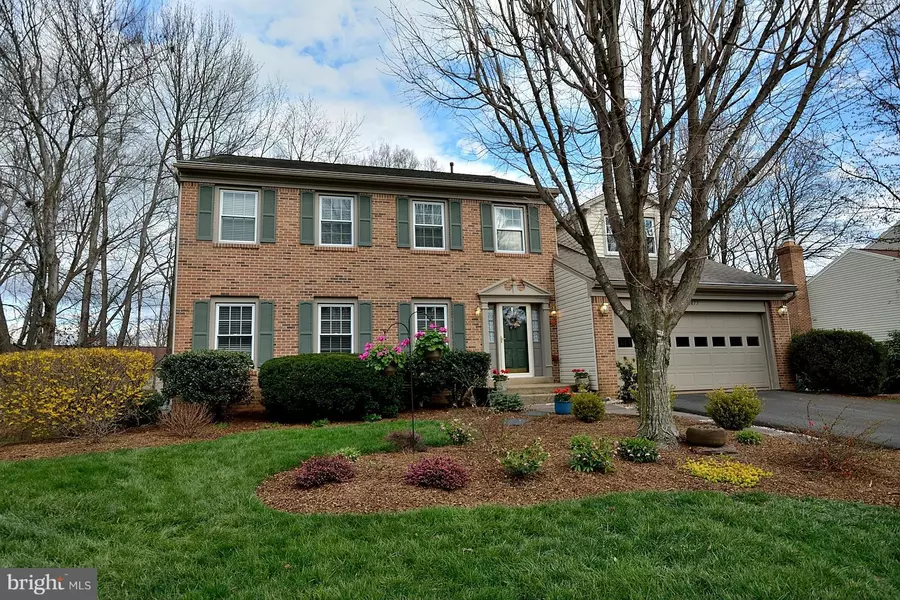 13477 POINT PLEASANT DR, Chantilly, VA 20151