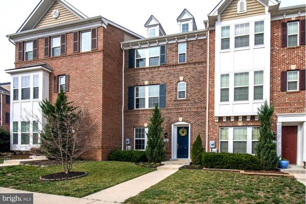 2052 BLUNT LN, Alexandria, VA 22303