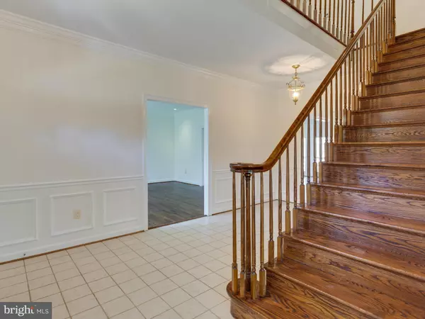 Mclean, VA 22102,7420 GEORGETOWN CT