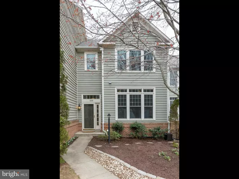 1233 WEATHERSTONE CT, Reston, VA 20194