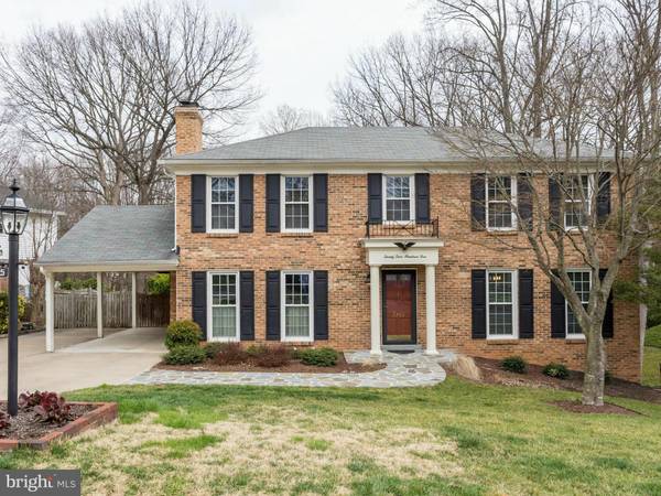 2405 RIVIERA DR, Vienna, VA 22181