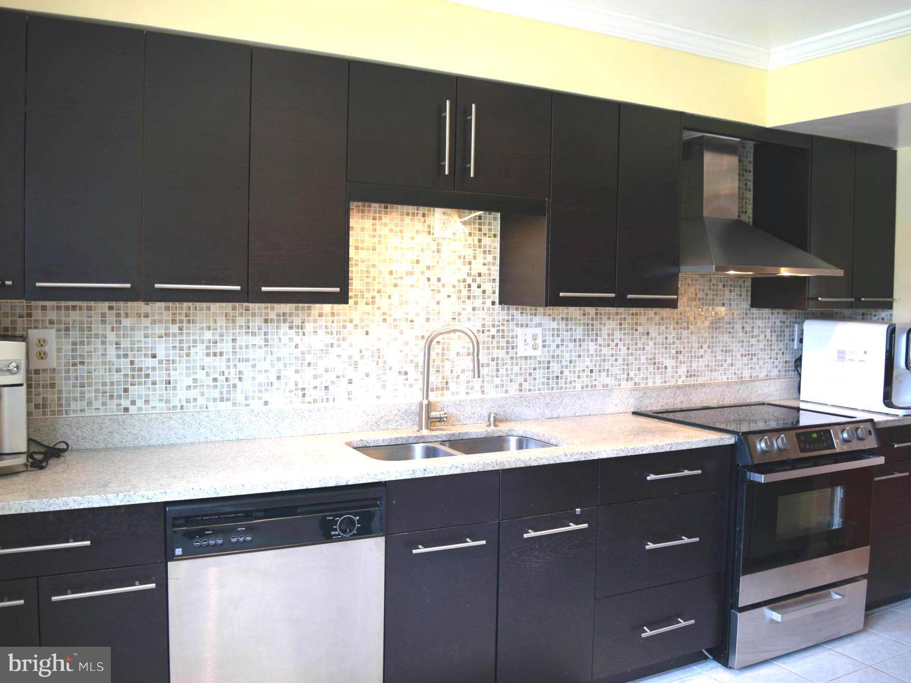 Burke, VA 22015,6010 MARDALE LN