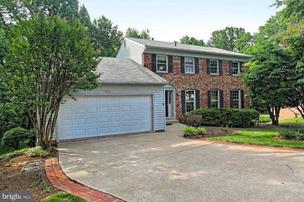 2011 MIRACLE LN, Falls Church, VA 22043