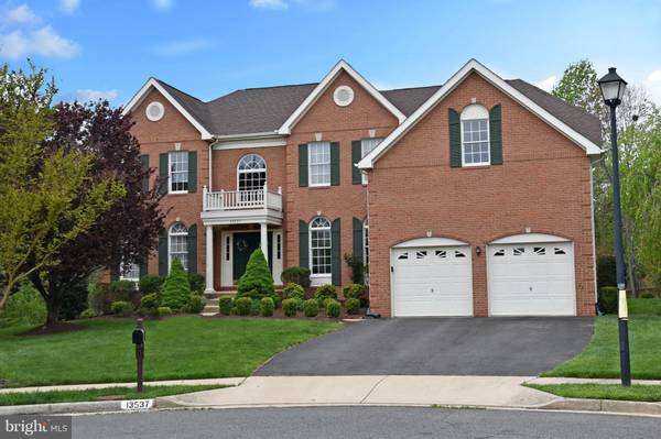 13537 HEATHROW LN, Centreville, VA 20120