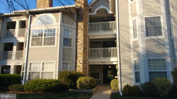 5605 WILLOUGHBY NEWTON DR #22, Centreville, VA 20120