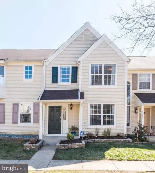 8717 VILLAGE GREEN CT, Alexandria, VA 22309