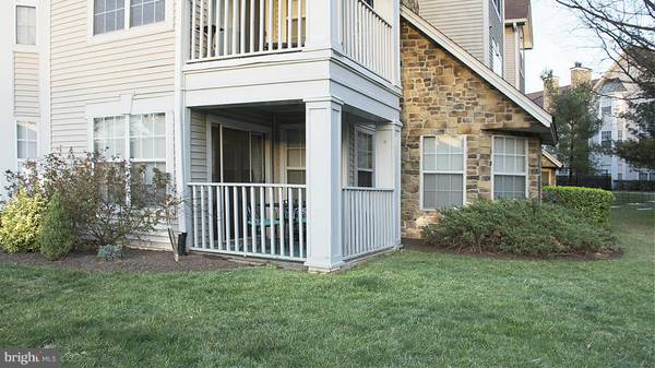 5632 WILLOUGHBY NEWTON DR #11, Centreville, VA 20120