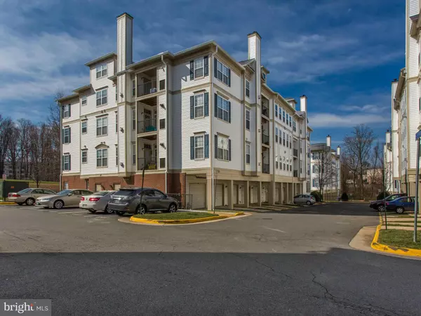 Fairfax, VA 22030,4151 CASTLECARY LN #201