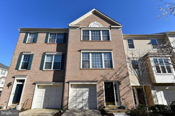 2497 CLOVER FIELD CIR, Herndon, VA 20171