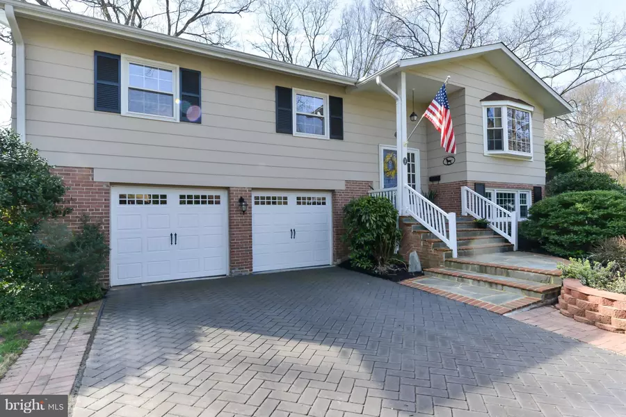 3129 BATTERSEA LN, Alexandria, VA 22309