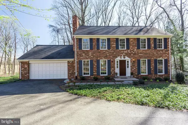 7048 ARBOR LN, Mclean, VA 22101