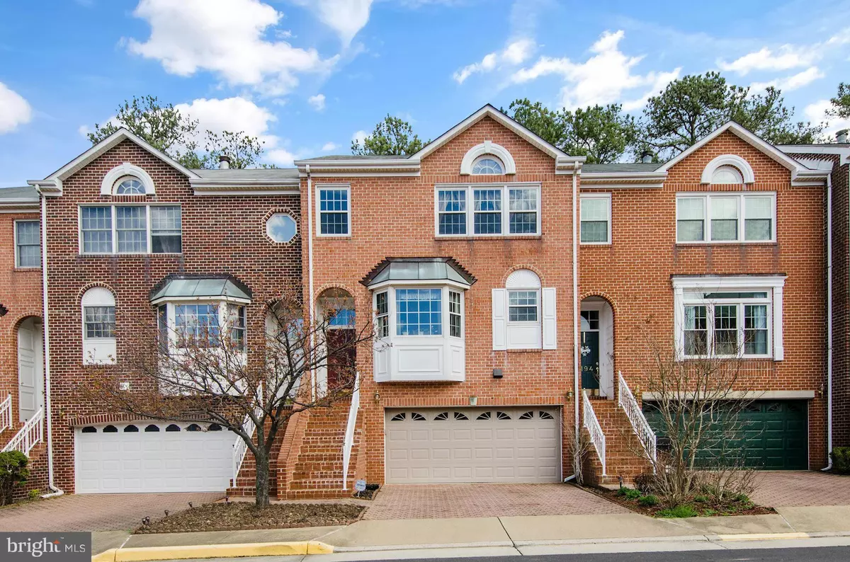 Vienna, VA 22182,8196 MADRILLON CT