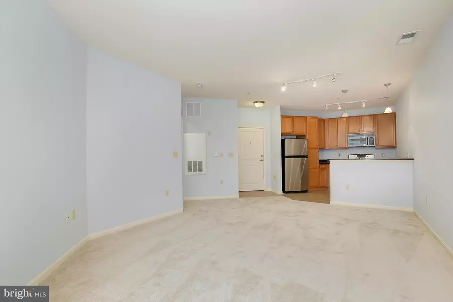 2655 PROSPERITY AVE #241, Fairfax, VA 22031