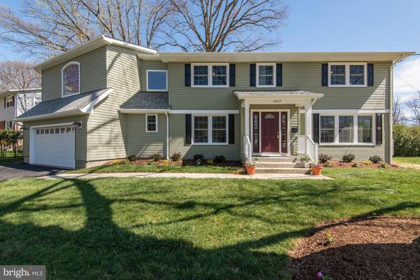 Vienna, VA 22180,2637 BOWLING GREEN DR